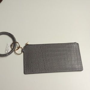 NWT Clutch